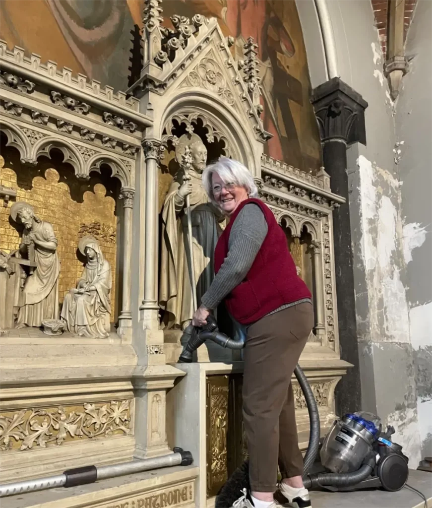 Le Comité culturel et la Fabrique de Sainte-Julienne, avec l'aide des Voisins des Boulevards, organisent un grand nettoyage de printemps le samedi 21 mars dès 10h. - chasse aux poussieres 2026 ste julienne verviers 16