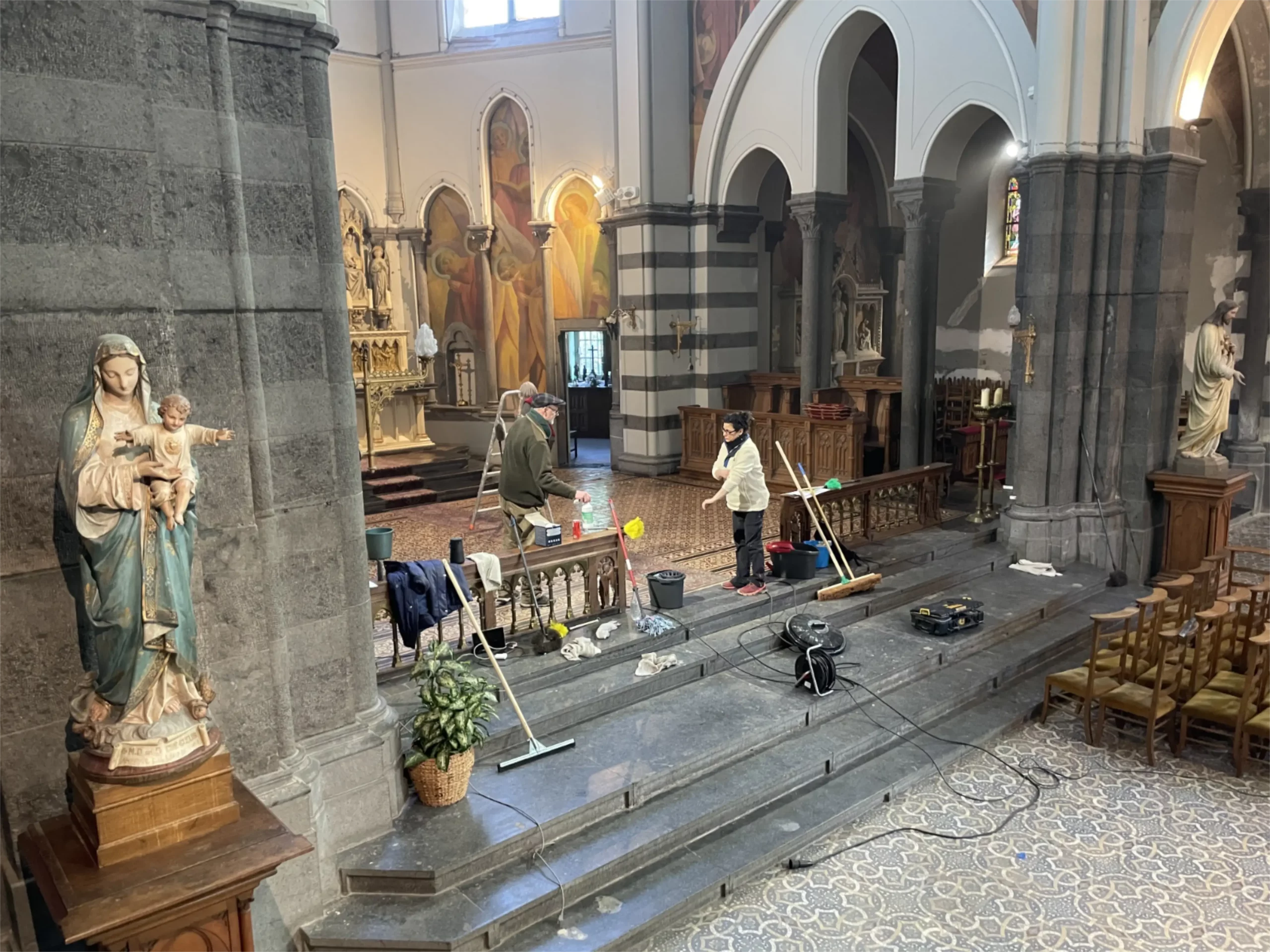 Le Comité culturel et la Fabrique de Sainte-Julienne, avec l'aide des Voisins des Boulevards, organisent un grand nettoyage de printemps le samedi 21 mars dès 10h. - chasse aux poussieres 2026 ste julienne verviers 17 scaled